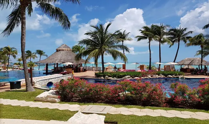 Preços de Hotéis e Passagens Aéreas para Cancún em Dezembro
